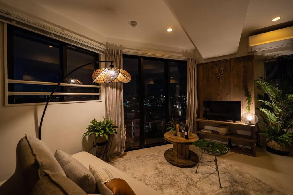 The Penthouse Ginowan Apartment Urasoe Ngoại thất bức ảnh